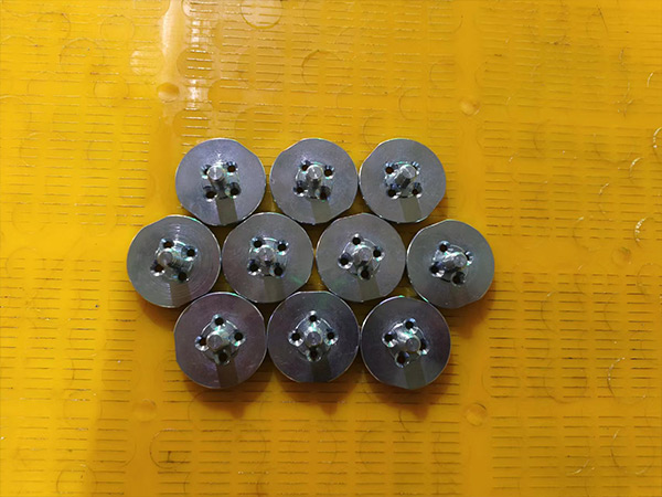 機械加工件8